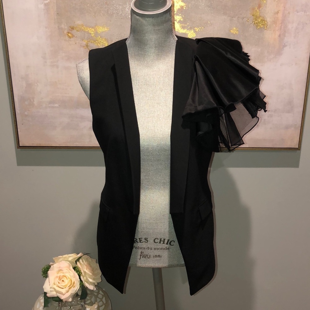 BCBG Maxazria Ruffle Vest Size X-Small